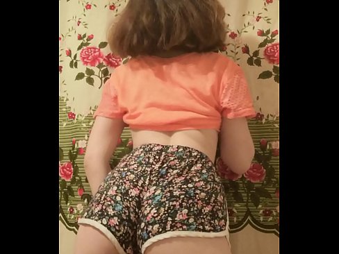 ❤️ Babe żagħżugħa sexy tqaxxir ix-xorts tagħha fuq il-kamera Porn anali fil-porn mt.hentaiser.ru ❌️